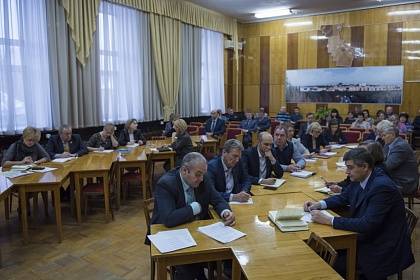 Ремонт крыльца в здании ЗАГСа Ухты будет продлен ещё на неделю